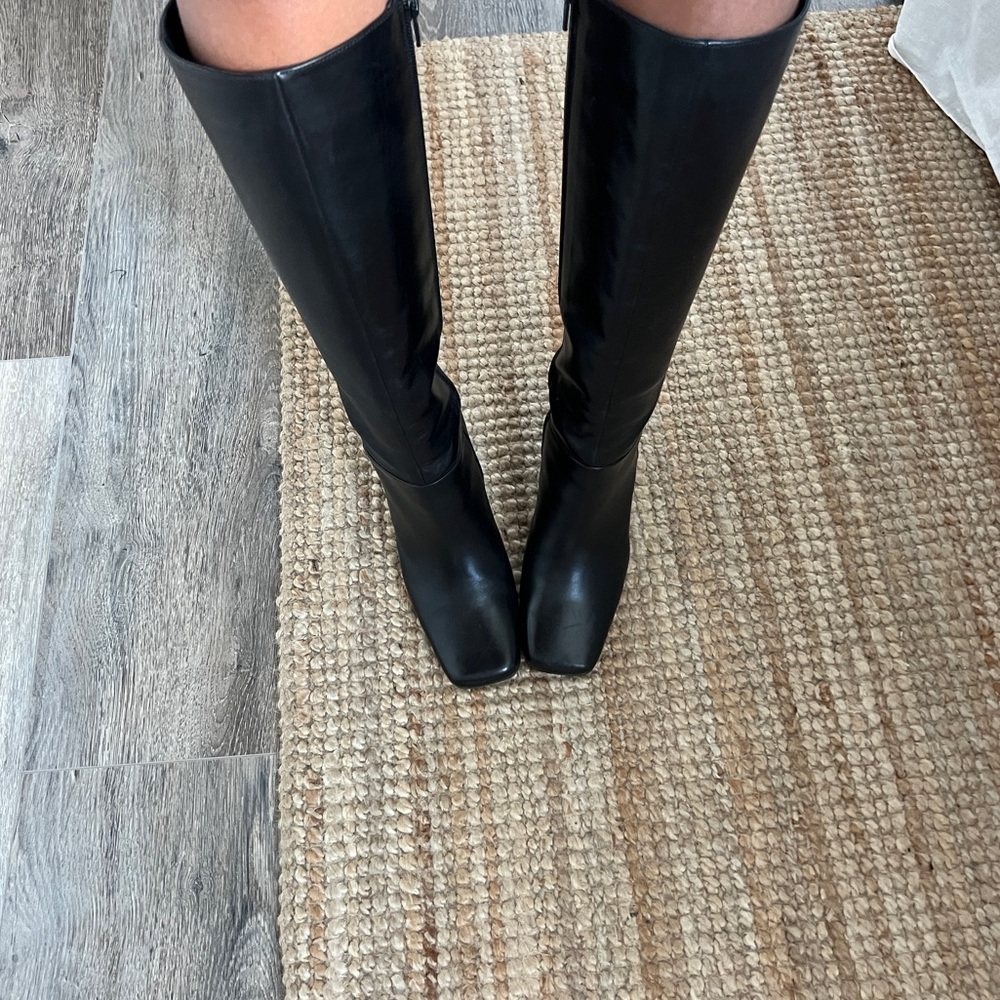 Via Spiga Black Knee-High Leather Heeled Boots